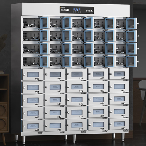 商用多格消毒柜：高效消毒解決方案，餐具衛(wèi)生新選擇